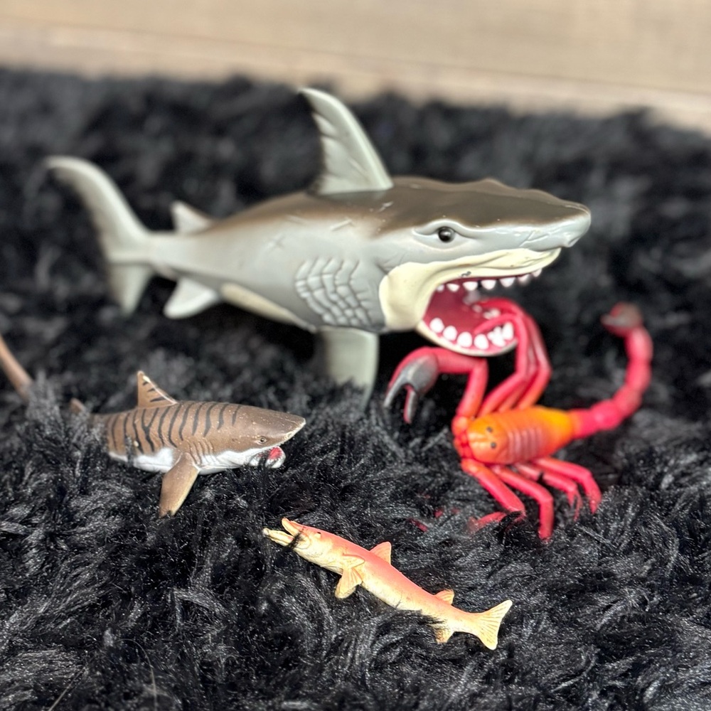 Shark & Sea Creature Toy Set of 4 Cake Toppers Rubber Ocean Animals